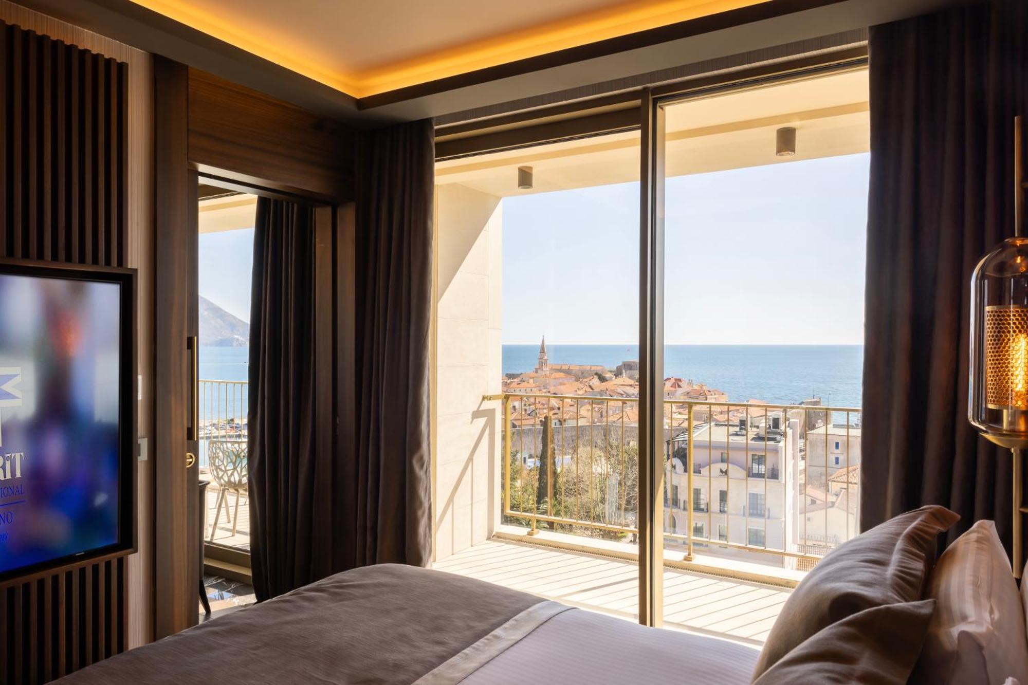 Merit Starlit Hotel & Residences Budua Esterno foto