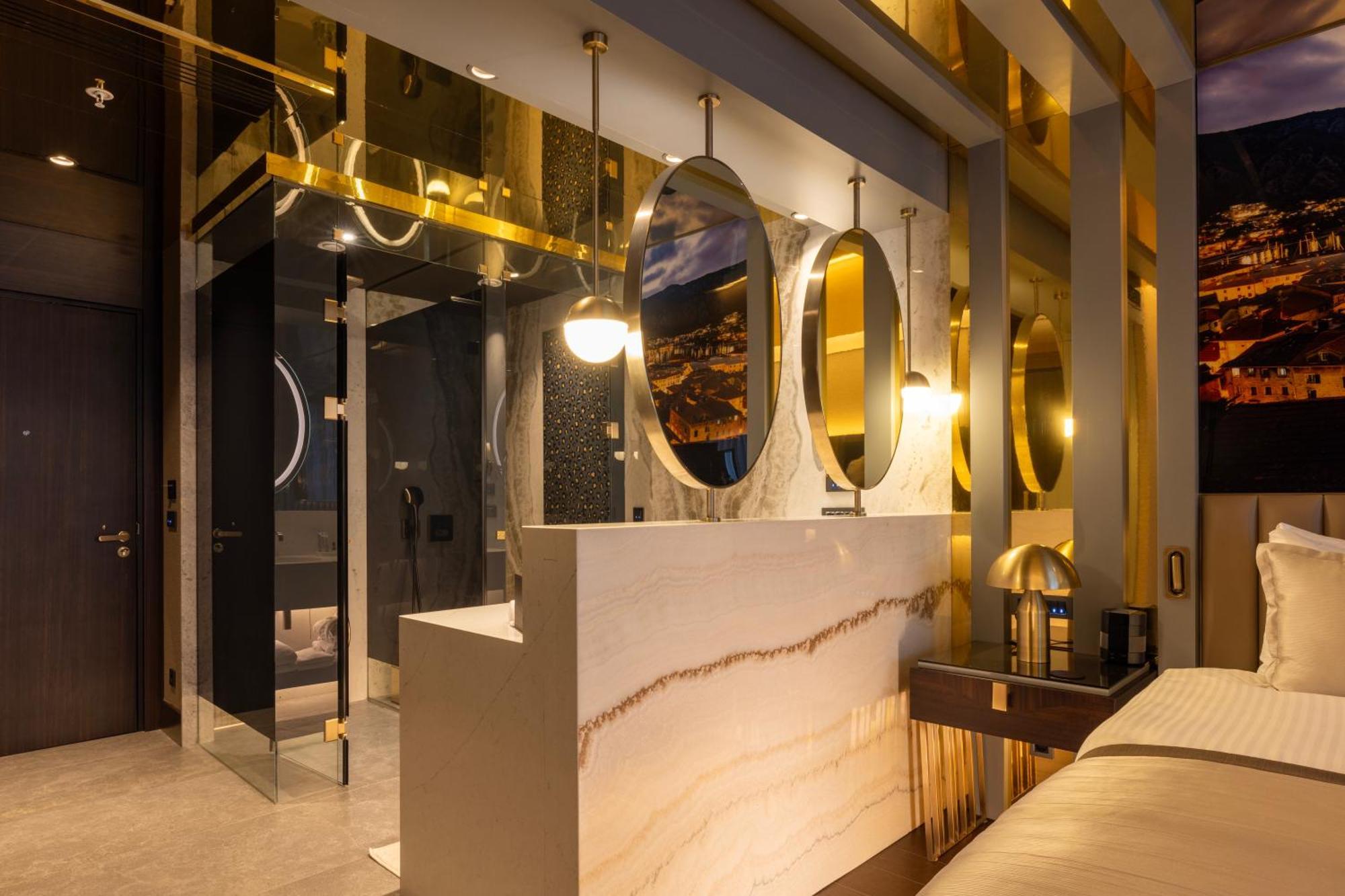 Merit Starlit Hotel & Residences Budua Esterno foto